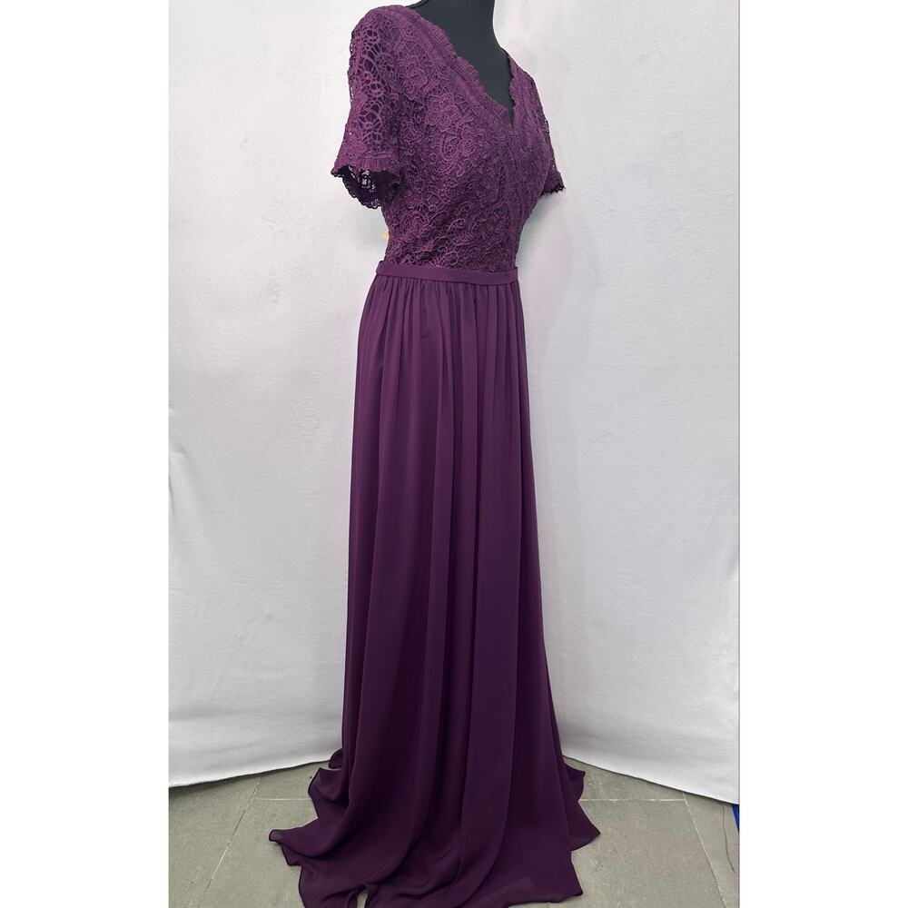 JJ’s House Purple Lace Chiffon Formal Gown Size 10 V-Neck Floor Length Dress - Picture 4 of 13